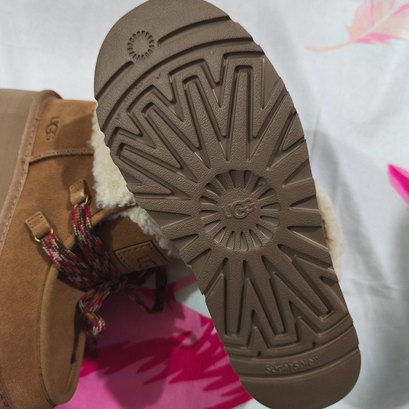 UGG Warm And Comfortable Short Casual Boots - Picture 5 of 6